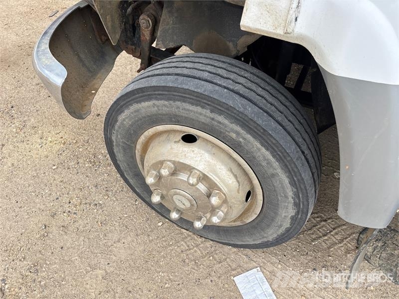 Chevrolet C5500 حافلة صغيرة
