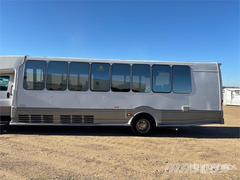 Chevrolet C5500 Minibuses