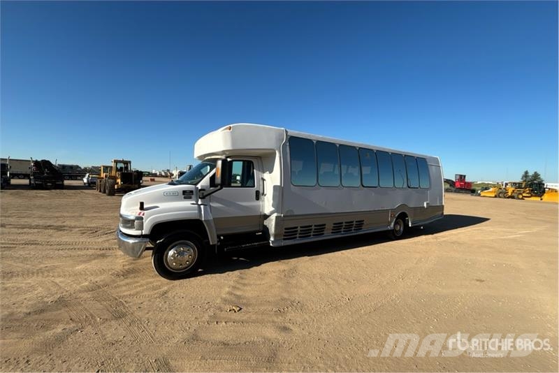 Chevrolet C5500 Minibuses