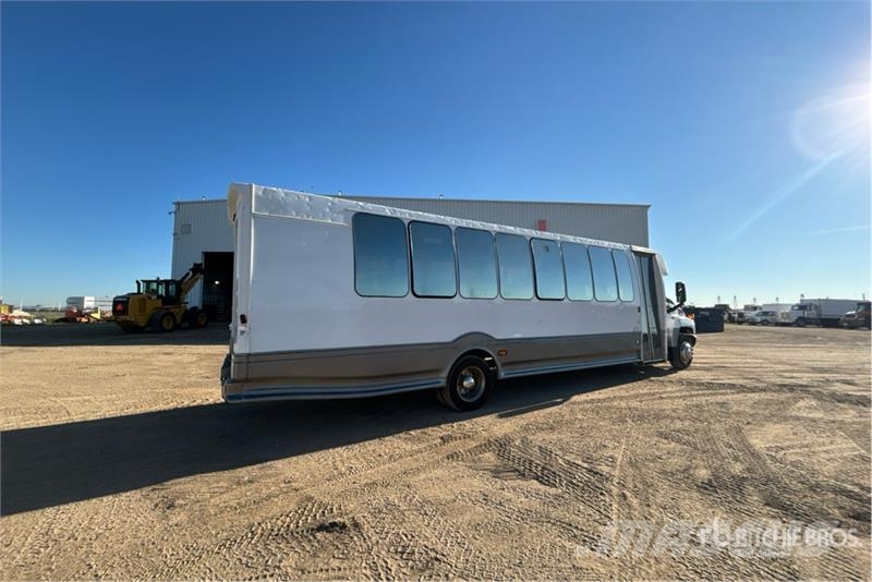 Chevrolet C5500 Minibuses