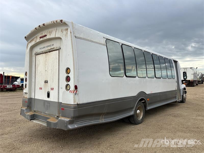 Chevrolet C5500 حافلة صغيرة