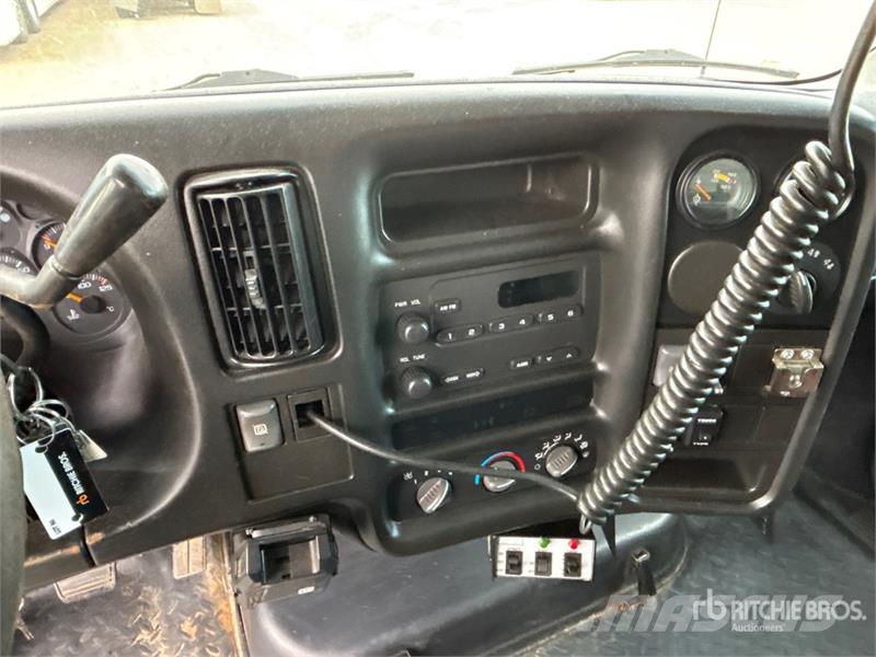Chevrolet C5500 4x4 Snow Plow Truck 시립/다목적 차량