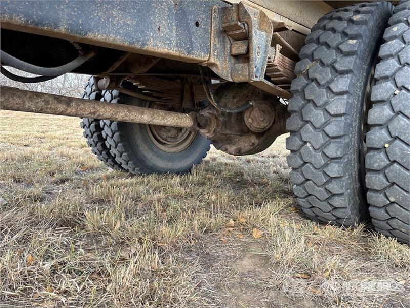 Chevrolet C60 4x2 Grain Truck شاحنات المزارع / الحبوب