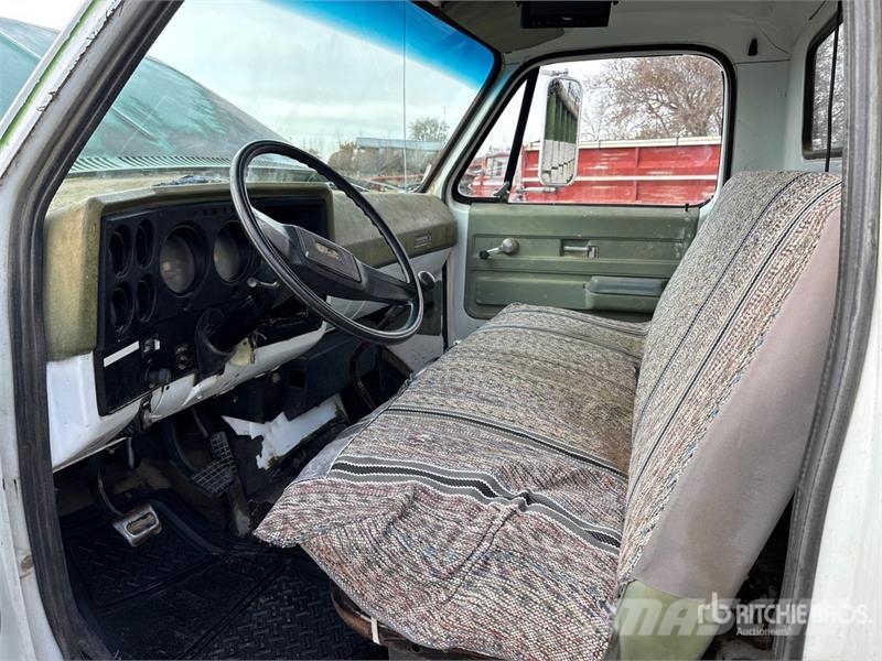 Chevrolet C60 4x2 Grain Truck شاحنات المزارع / الحبوب