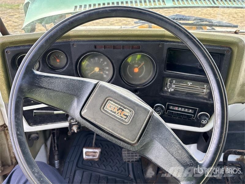 Chevrolet C60 4x2 Grain Truck شاحنات المزارع / الحبوب