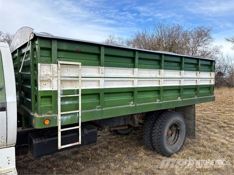 Chevrolet C60 4x2 Grain Truck شاحنات المزارع / الحبوب