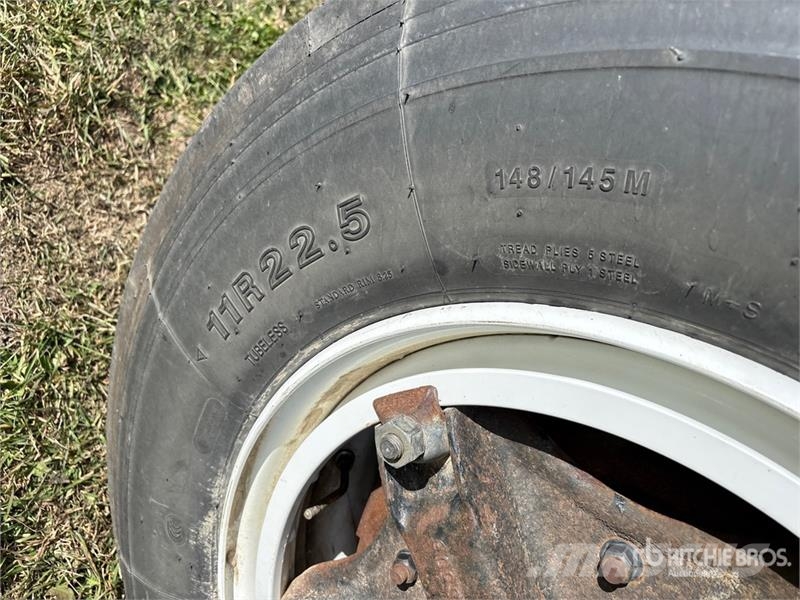 Chevrolet C65 Scottsdale 4x2 Grain Truck Vilja-autot