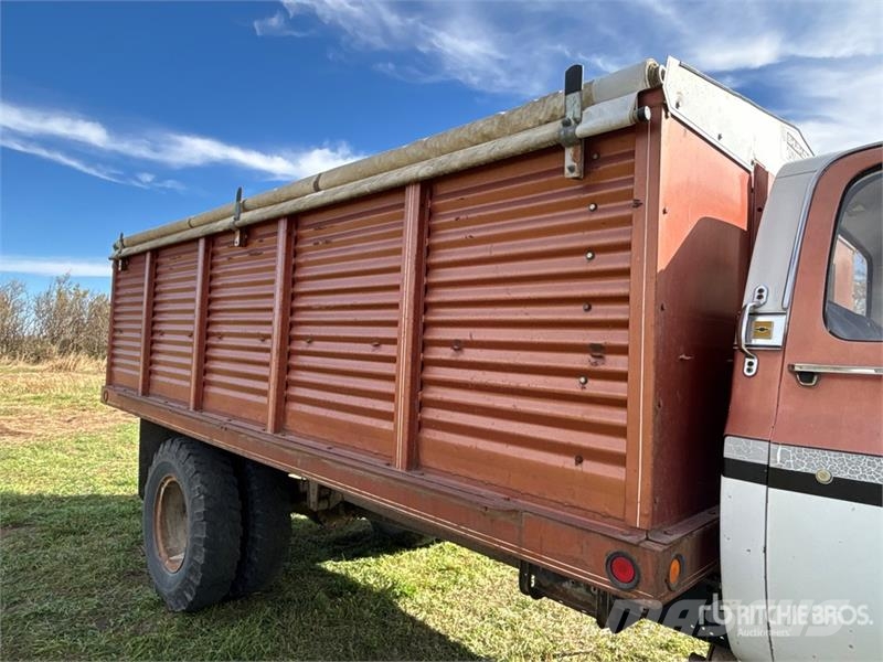 Chevrolet C65 Scottsdale 4x2 Grain Truck Vilja-autot