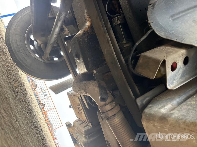 Chevrolet C7500 هيكل صندوقي