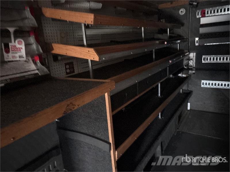 Chevrolet C7500 هيكل صندوقي