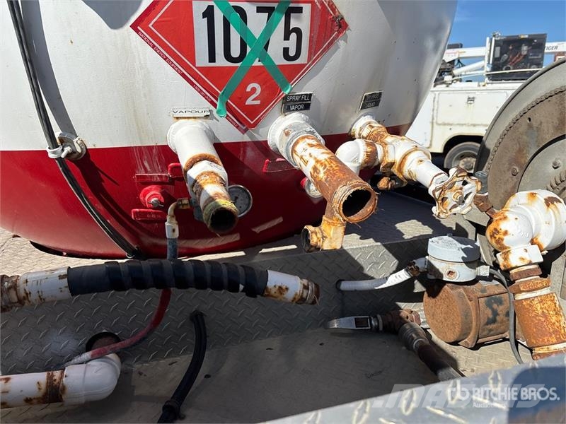 Chevrolet C7500 其他货车