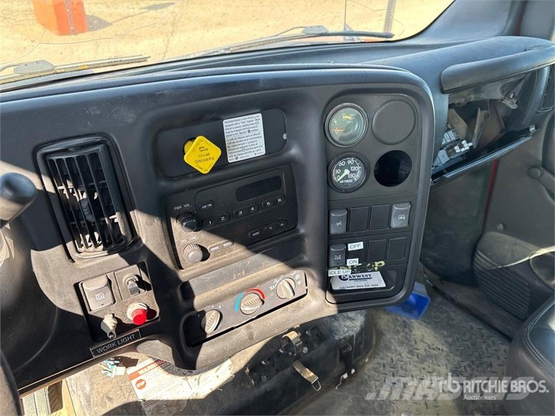 Chevrolet C7500 其他货车