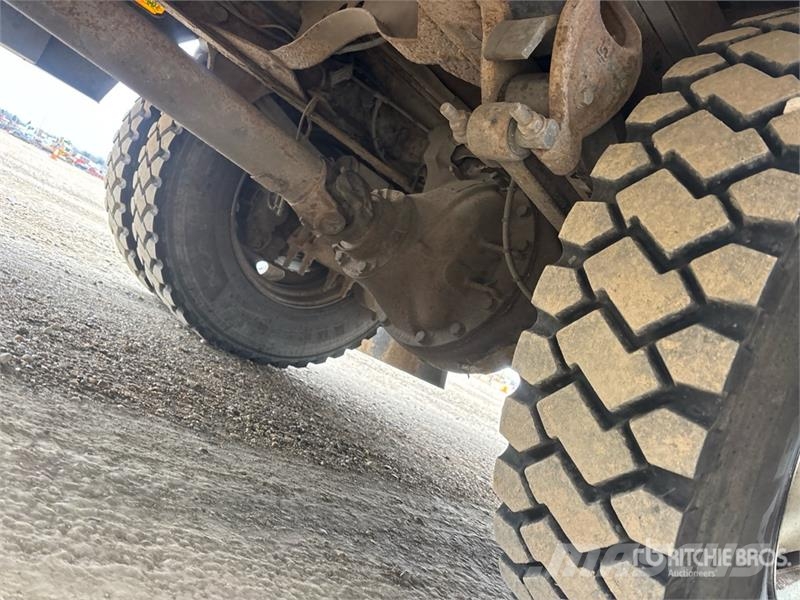 Chevrolet C7500 هيكل صندوقي