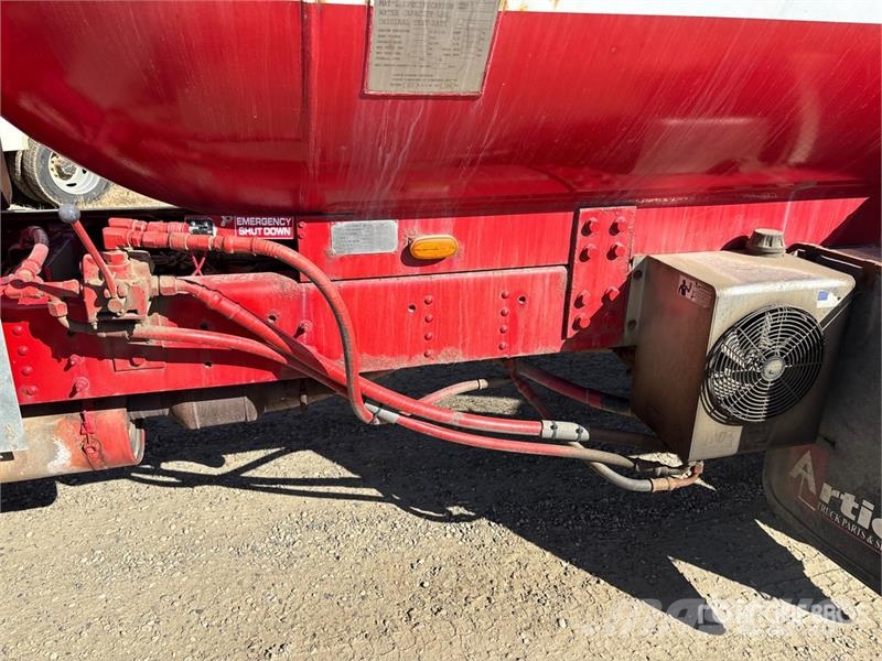 Chevrolet C7500 其他货车