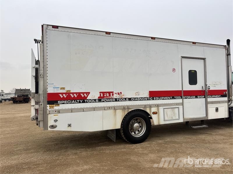Chevrolet C7500 هيكل صندوقي
