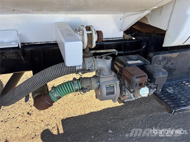 Chevrolet C7500 Wassertanker