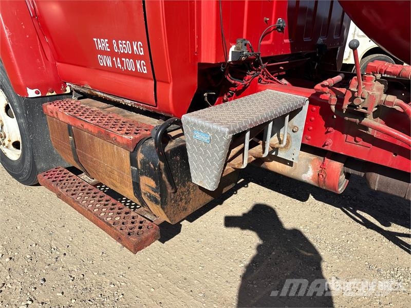 Chevrolet C7500 其他货车