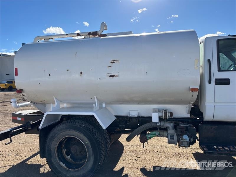 Chevrolet C7500 Wassertanker