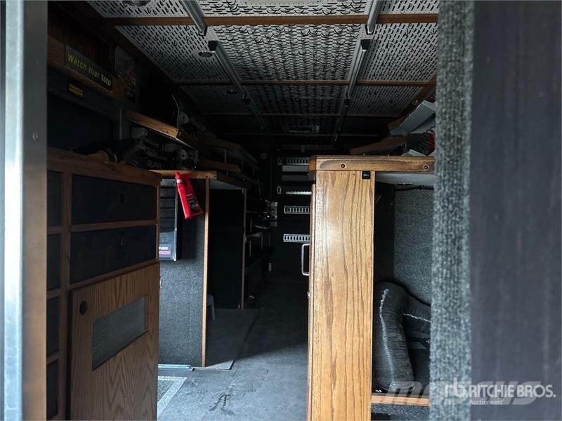 Chevrolet C7500 هيكل صندوقي