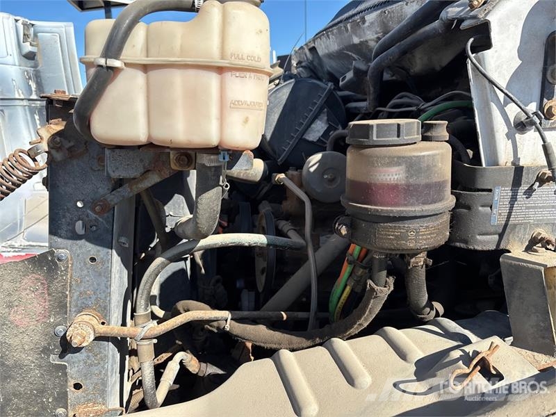Chevrolet C7500 其他货车