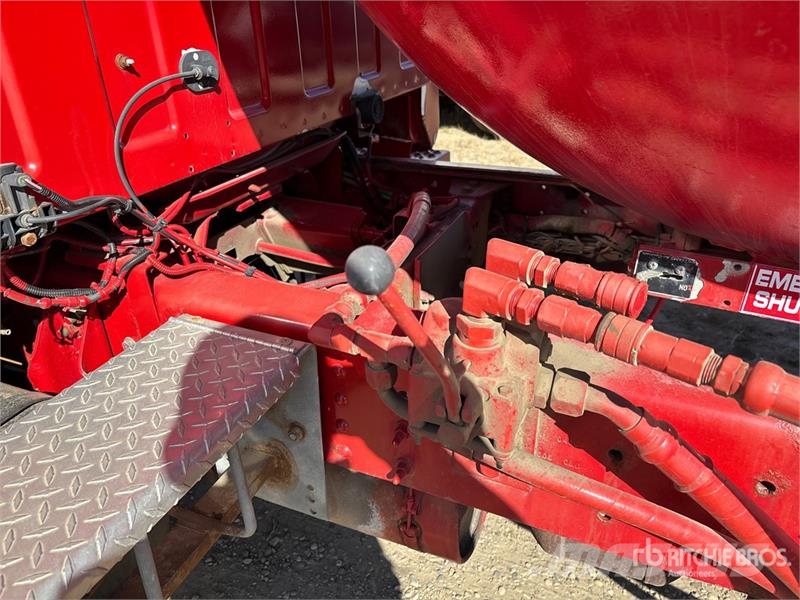 Chevrolet C7500 其他货车
