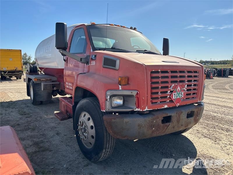 Chevrolet C7500 其他货车