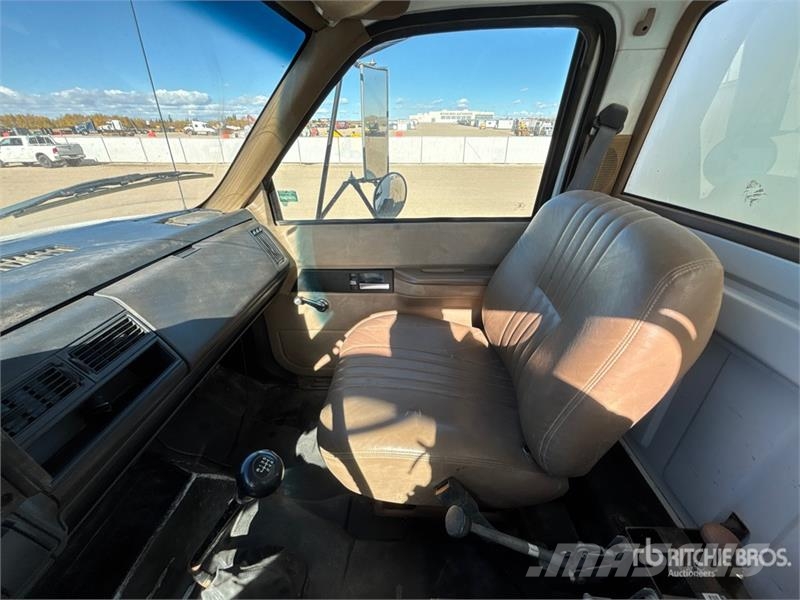 Chevrolet C7500 Wassertanker