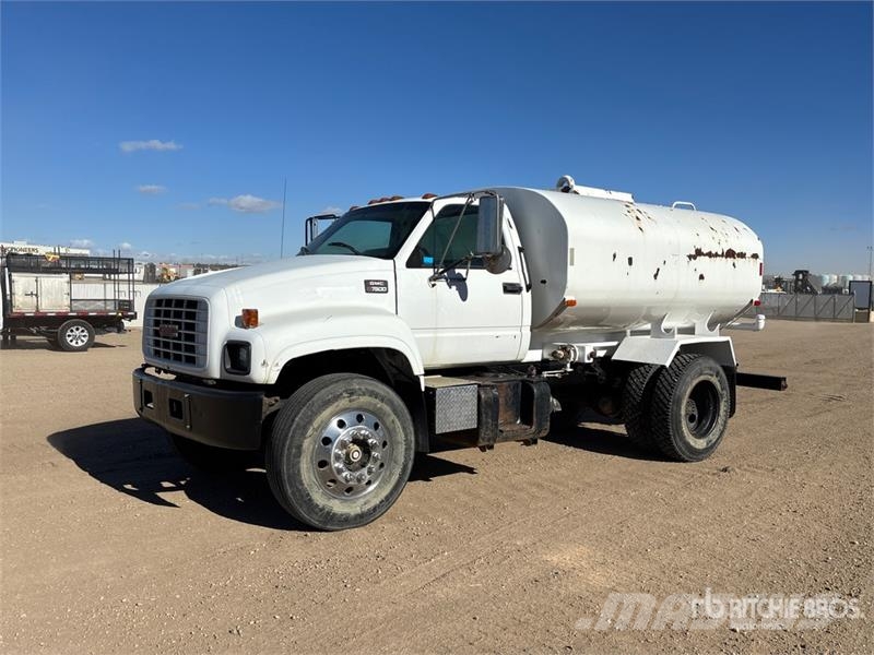 Chevrolet C7500 Wassertanker