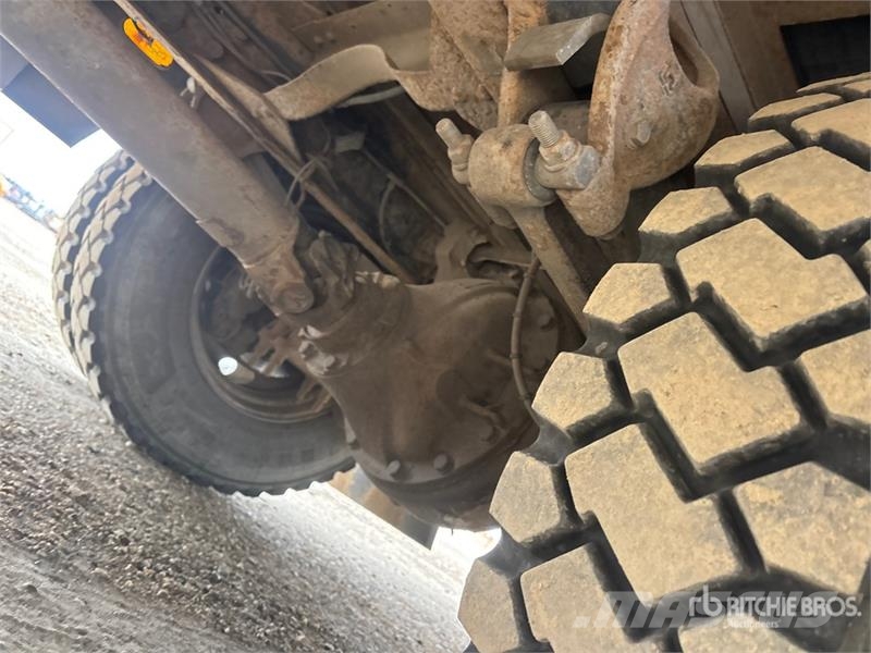 Chevrolet C7500 هيكل صندوقي