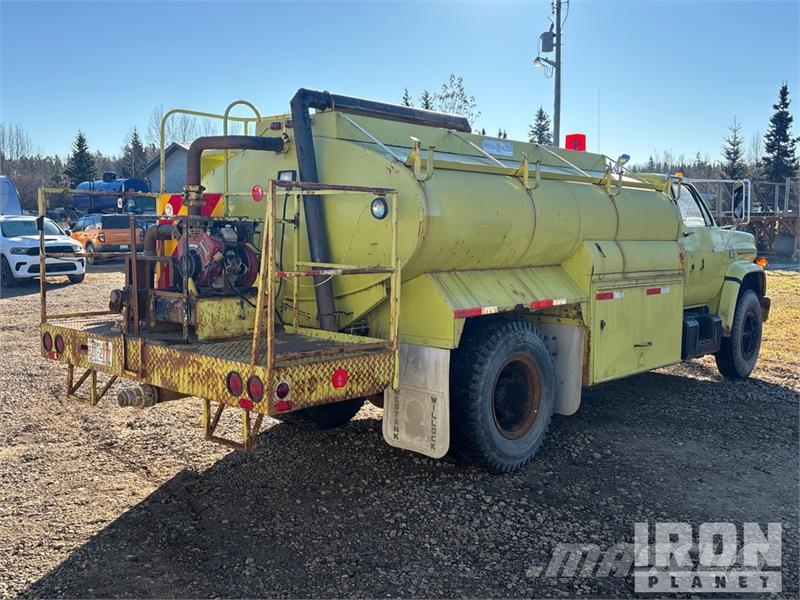 Chevrolet C7500 Cisterne
