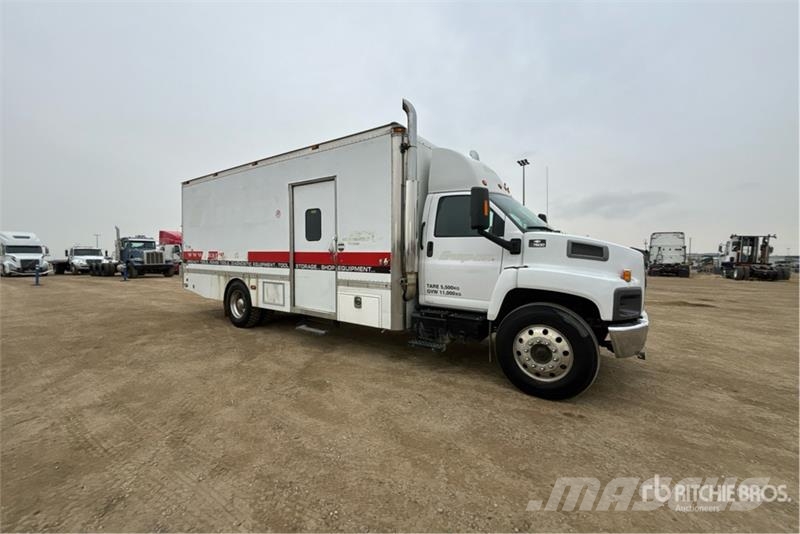 Chevrolet C7500 4x2 Van Truck Skapbiler