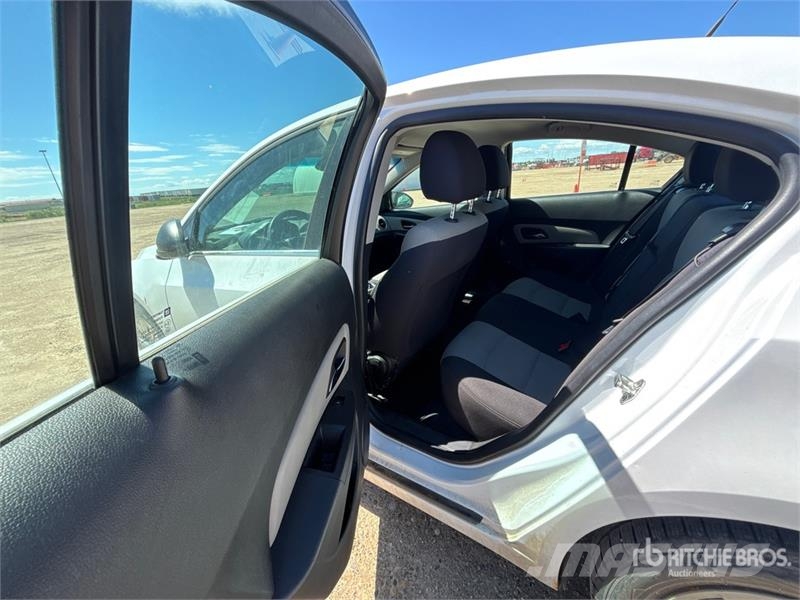 Chevrolet Cruze 2LS Automobile (Inoperable) 자동차