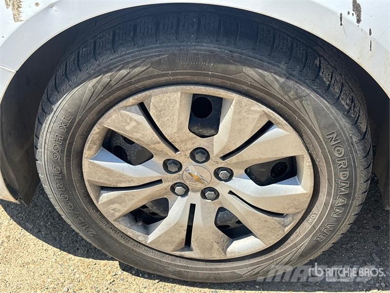 Chevrolet Cruze 2LS Automobile (Inoperable) 자동차