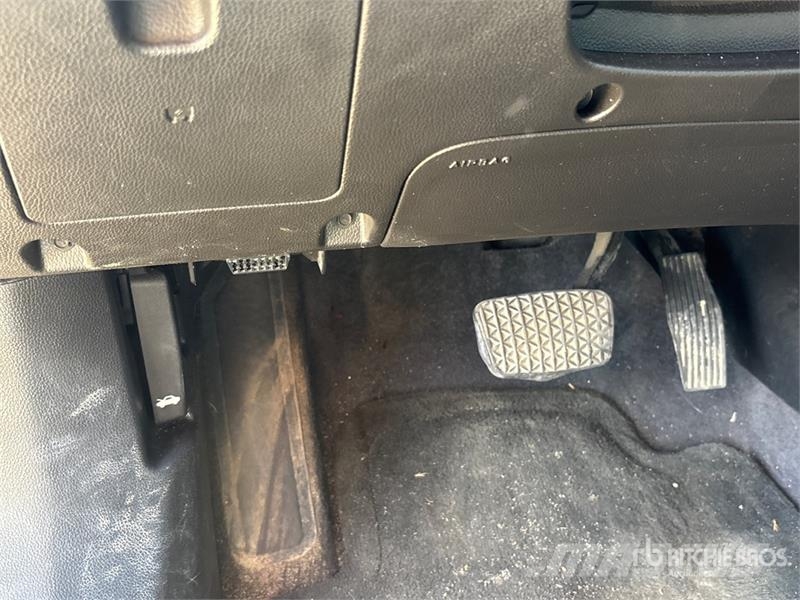 Chevrolet Cruze 2LS Automobile (Inoperable) 자동차