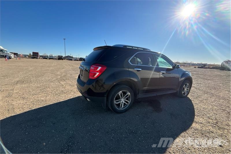 Chevrolet Equinox AWD SUV Automobily