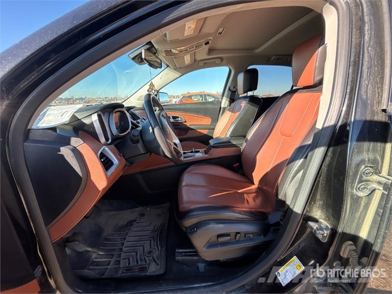 Chevrolet Equinox AWD SUV Automobily