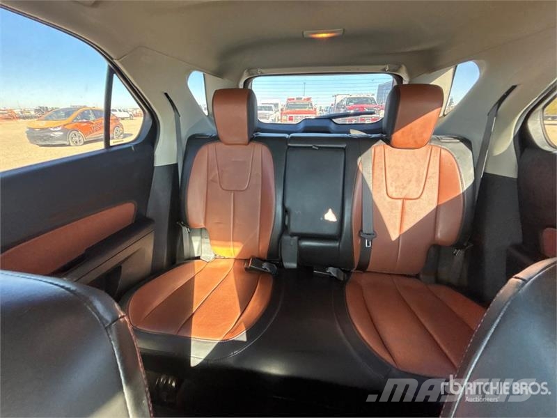 Chevrolet Equinox AWD SUV Automobily