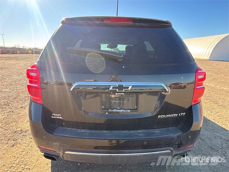 Chevrolet Equinox AWD SUV Automobily
