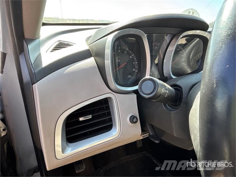 Chevrolet Equinox AWD SUV Lengvieji automobiliai