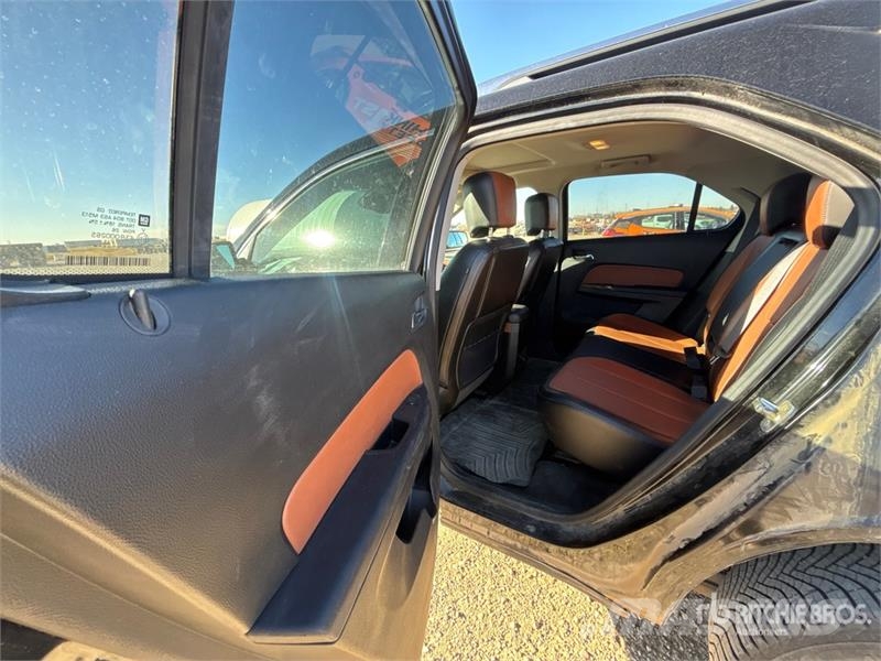 Chevrolet Equinox AWD SUV Automobily