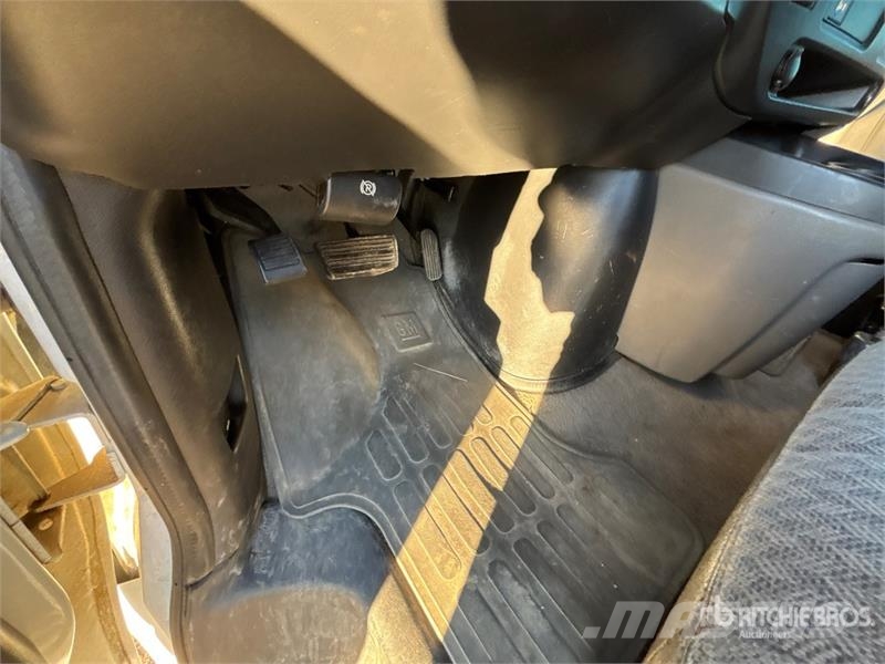 Chevrolet Express 11 Passenger Van パネルバン