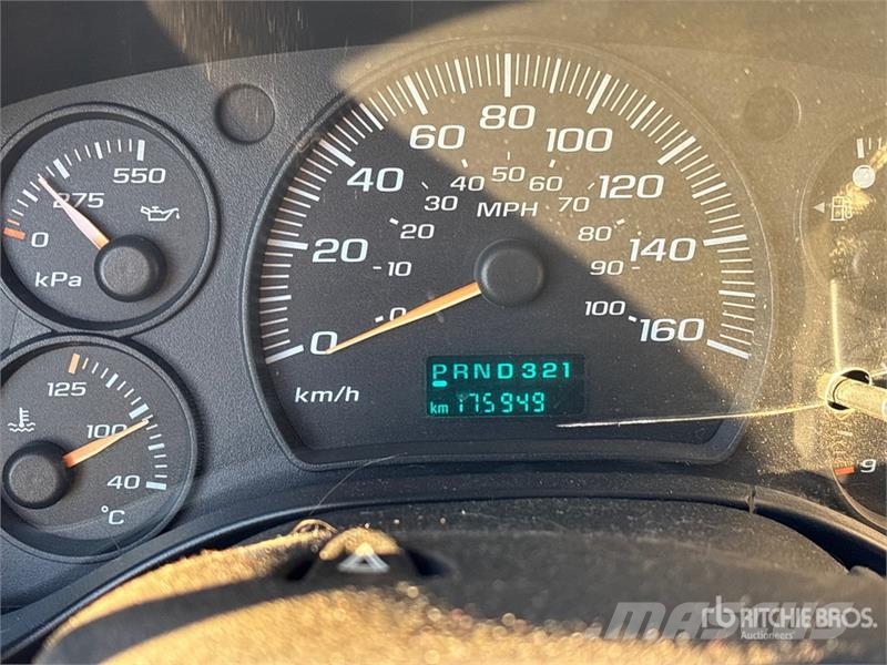 Chevrolet Express 11 Passenger Van パネルバン