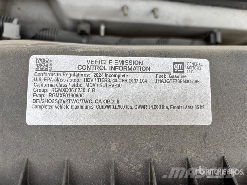 Chevrolet Express 3500 4x2 Refrigerated Van Truck Camion cassonati