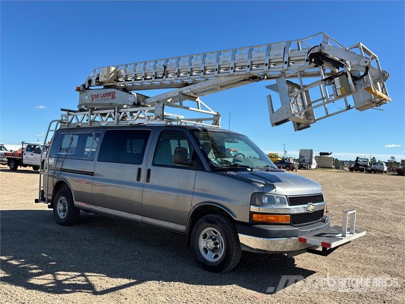 Chevrolet Express 3500 Camion nacelle