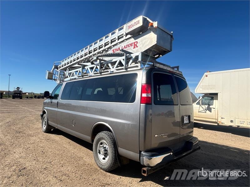 Chevrolet Express 3500 Camion nacelle