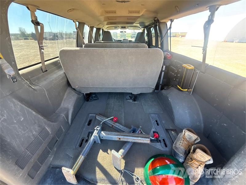 Chevrolet Express 3500 Camion nacelle