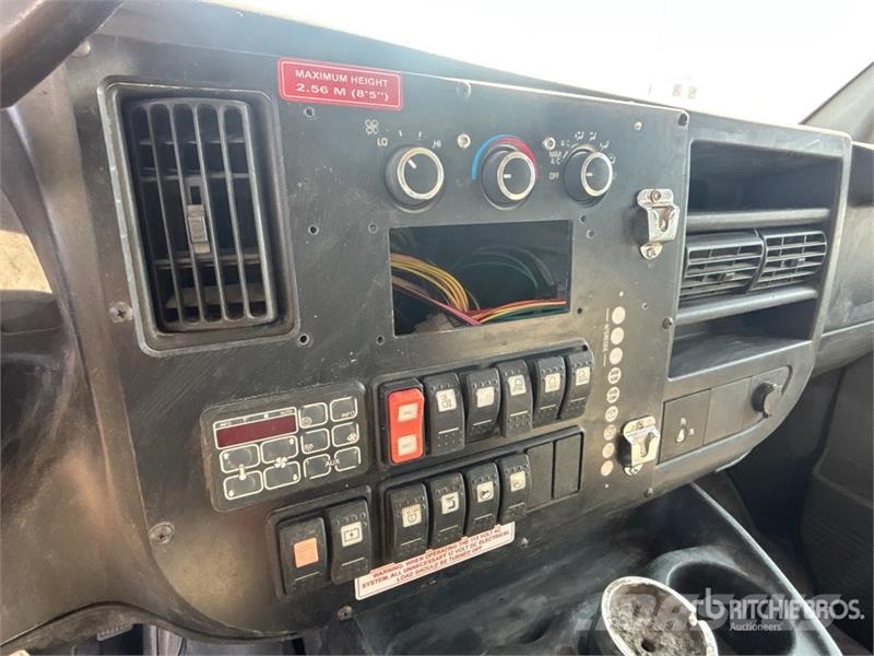 Chevrolet Express 3500 4x2 Ambulance 구급차