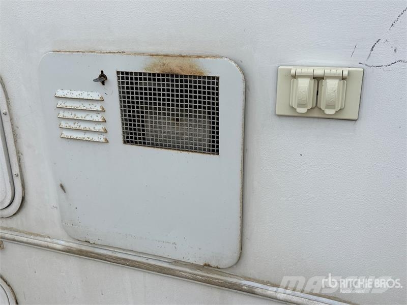 Chevrolet Express 3500 Kampeerwagens en caravans