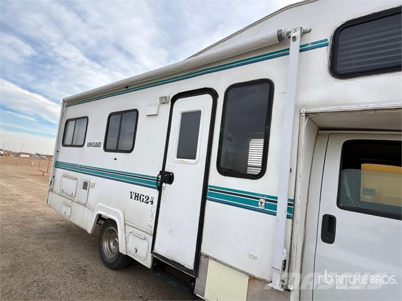 Chevrolet Express 3500 Kampeerwagens en caravans