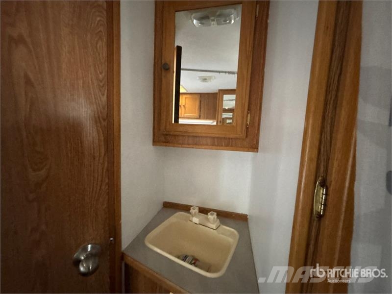 Chevrolet Express 3500 Kampeerwagens en caravans